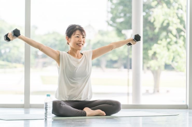 腸活　筋トレ　体力アップ　トレーニング　室内