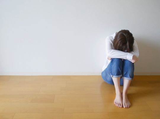 腸活　憂鬱　季節性うつ　セロトニン