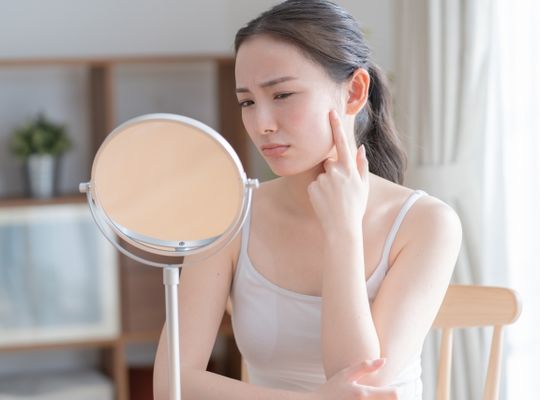 腸活　便秘　肌荒れ　食事制限　ダイエット