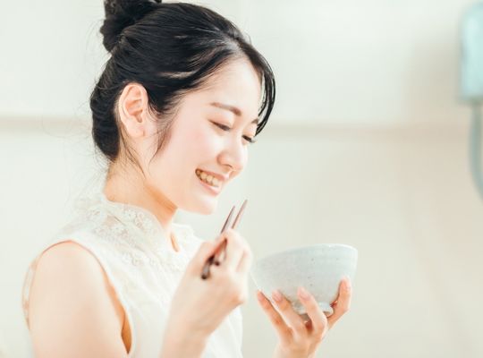 腸活　プロテイン　HMB　栄養